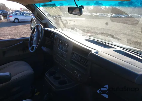 2019 GMC Savana 2500 Work Van z USA, uszkodzony, nr VIN 1GTW7AFP7K1295904